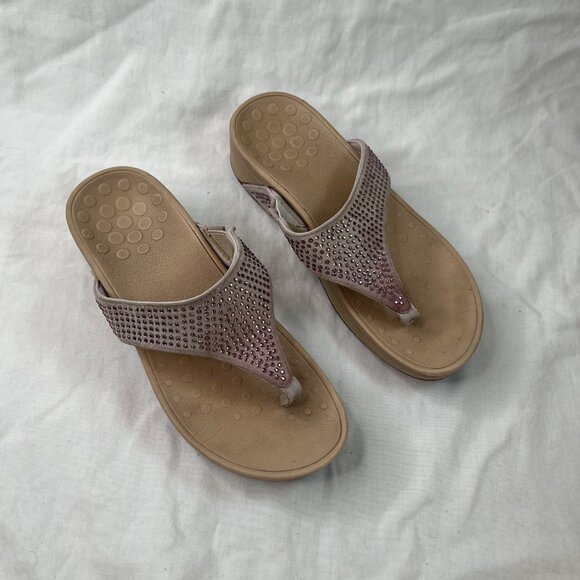Vionic Naples Rhinestone Studded Arch Support Thong Sandals Size 6 - Picture 2 of 10